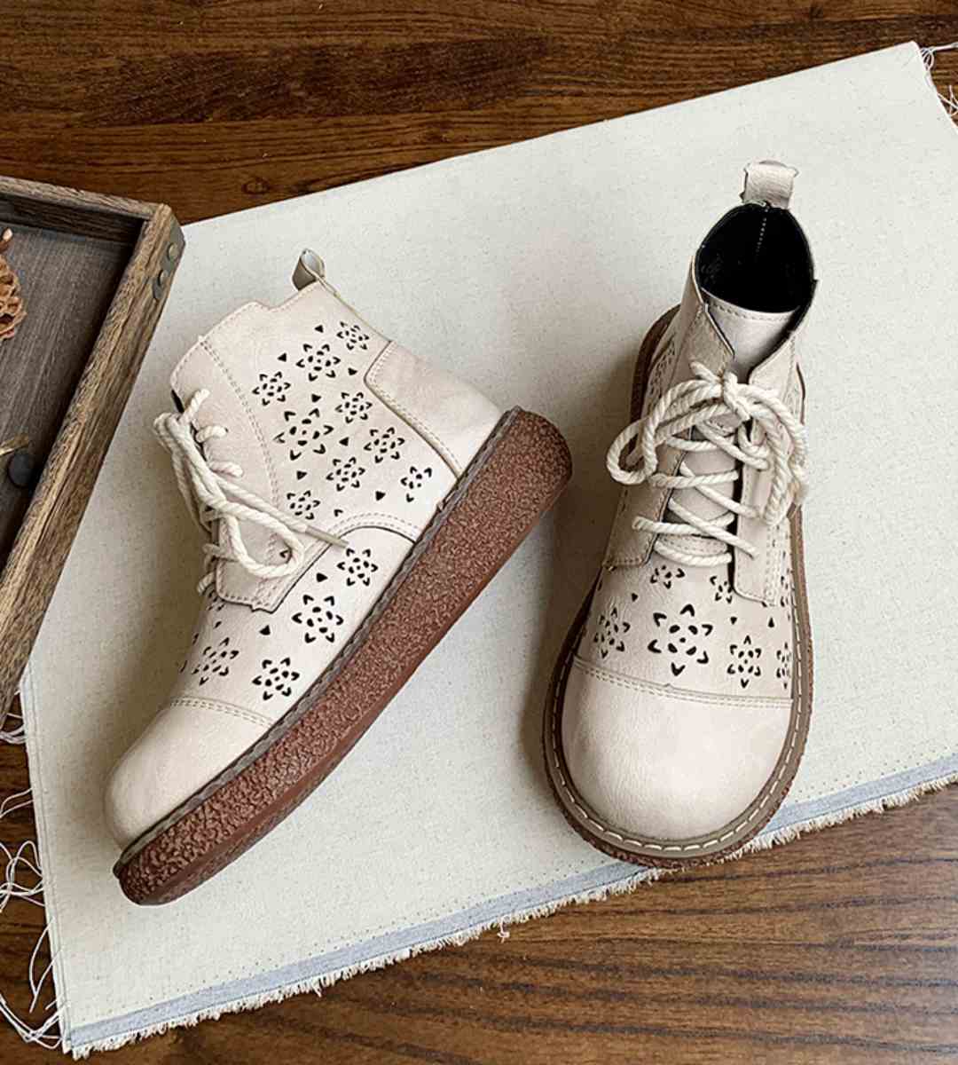 Winter boots leather casual stylish high-top durable comfortable outdoor footwear