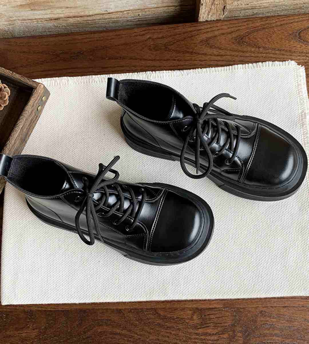 Winter Boots Leather Casual High-Top Shoes for Women Fashion Trendy Style